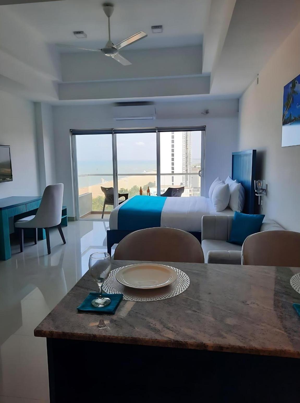 Negombo Ocean Breeze - Bliss On The Beach Luxury Apartments By Serendib Vacation Eksteriør billede