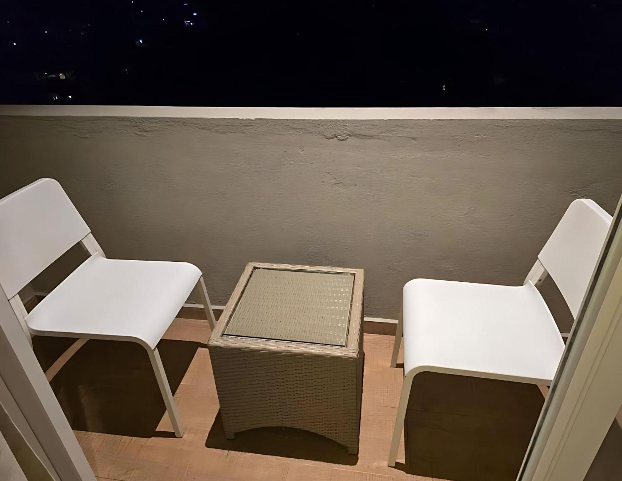 Negombo Ocean Breeze - Bliss On The Beach Luxury Apartments By Serendib Vacation Eksteriør billede