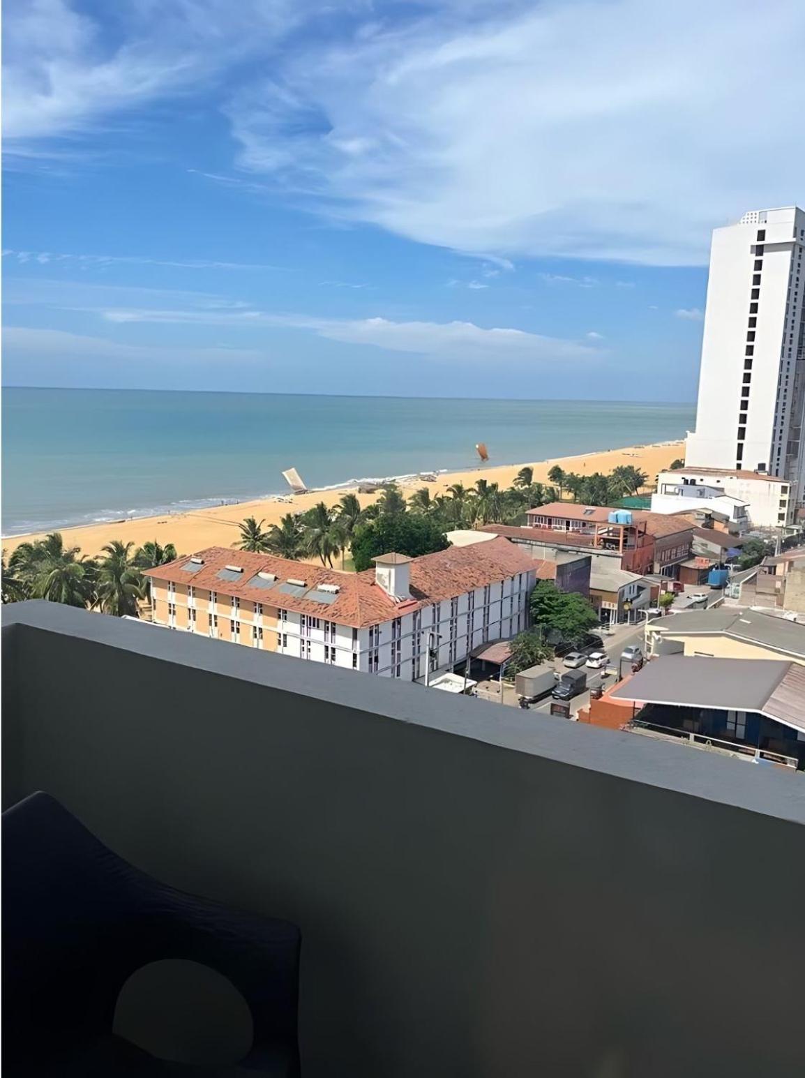 Negombo Ocean Breeze - Bliss On The Beach Luxury Apartments By Serendib Vacation Eksteriør billede