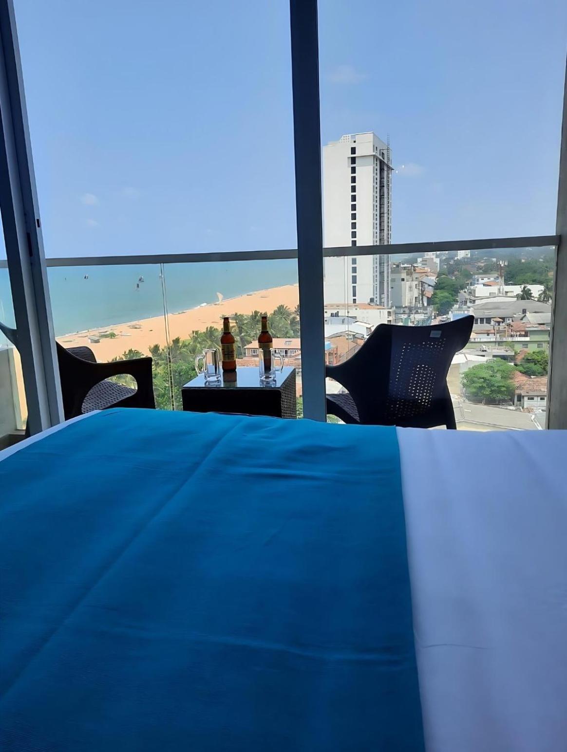 Negombo Ocean Breeze - Bliss On The Beach Luxury Apartments By Serendib Vacation Eksteriør billede
