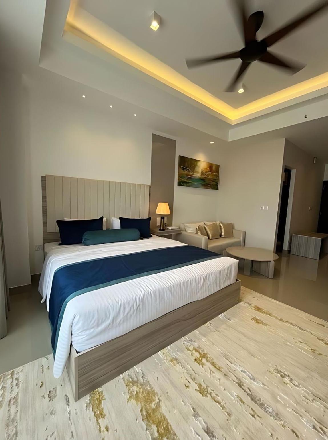 Negombo Ocean Breeze - Bliss On The Beach Luxury Apartments By Serendib Vacation Eksteriør billede
