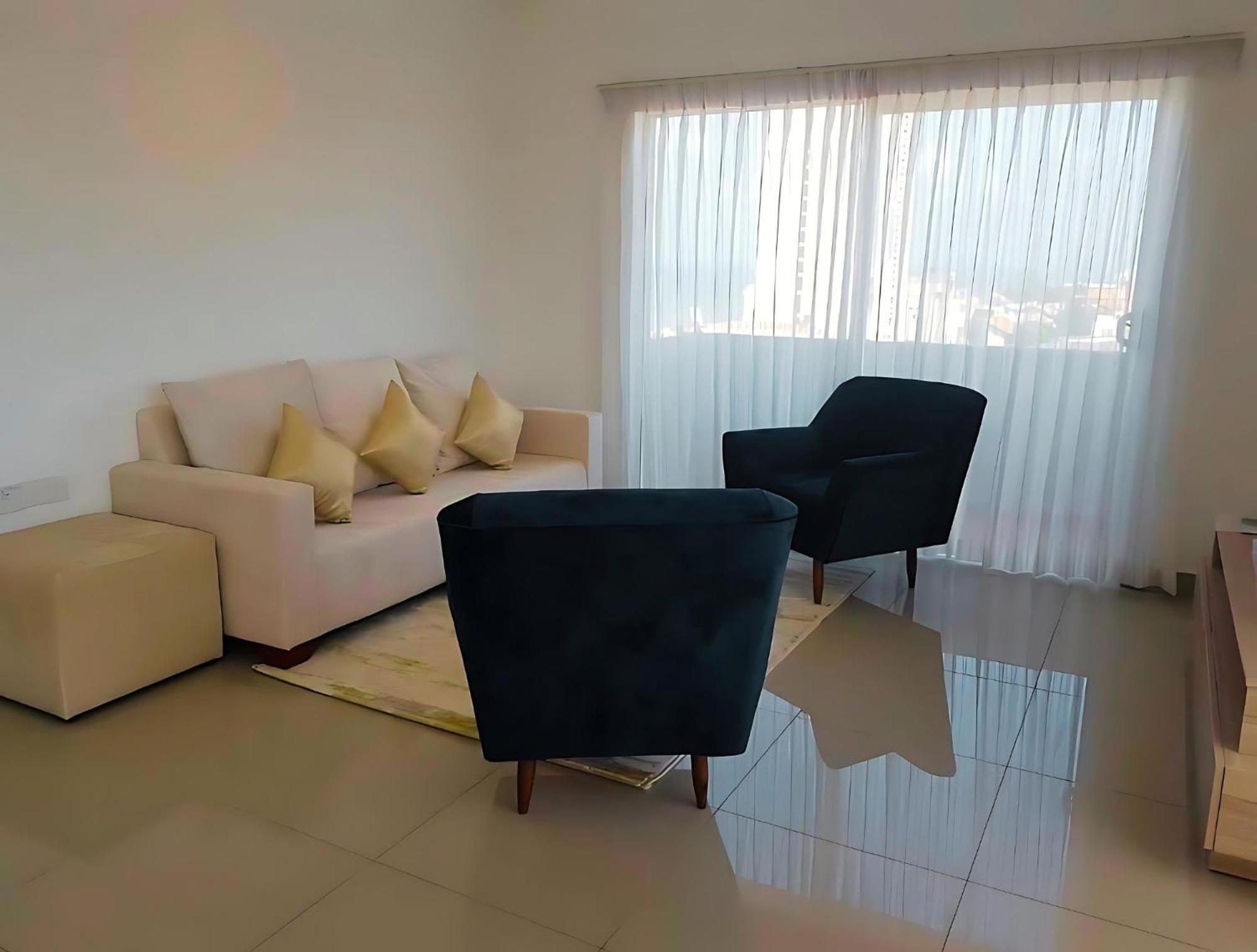 Negombo Ocean Breeze - Bliss On The Beach Luxury Apartments By Serendib Vacation Eksteriør billede