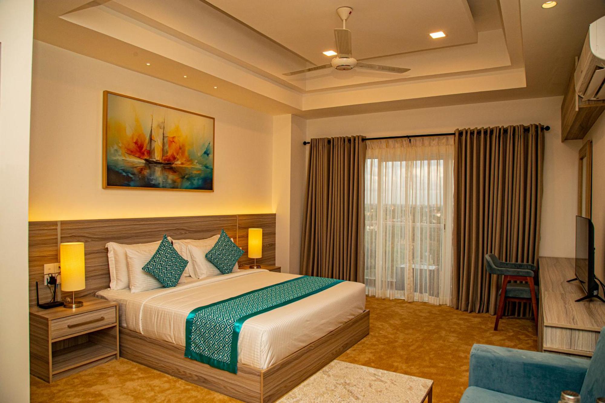 Negombo Ocean Breeze - Bliss On The Beach Luxury Apartments By Serendib Vacation Eksteriør billede