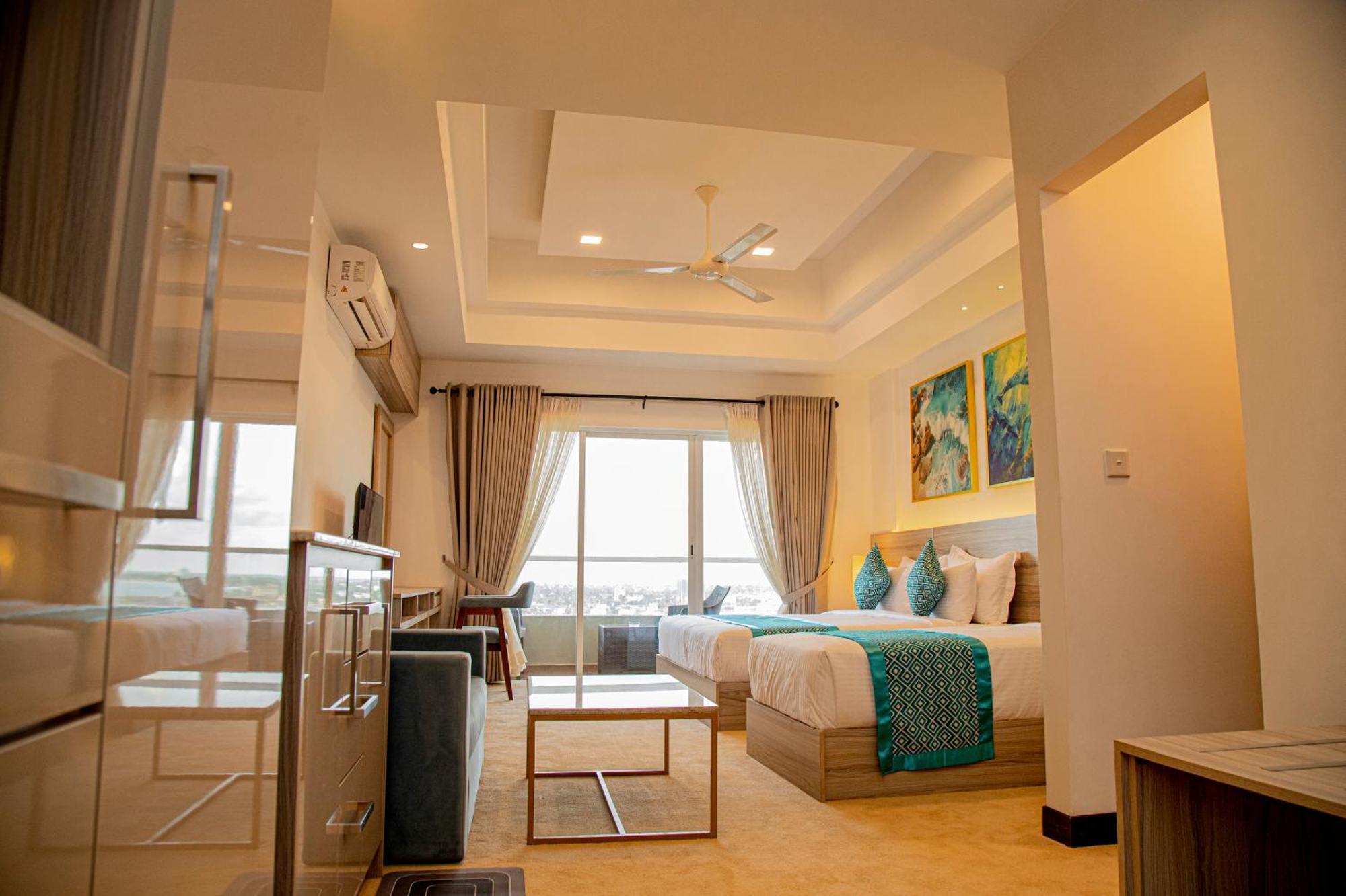 Negombo Ocean Breeze - Bliss On The Beach Luxury Apartments By Serendib Vacation Eksteriør billede
