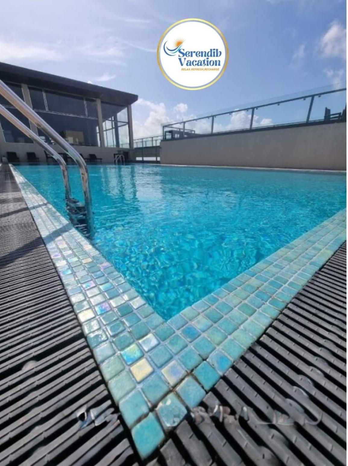 Negombo Ocean Breeze - Bliss On The Beach Luxury Apartments By Serendib Vacation Eksteriør billede