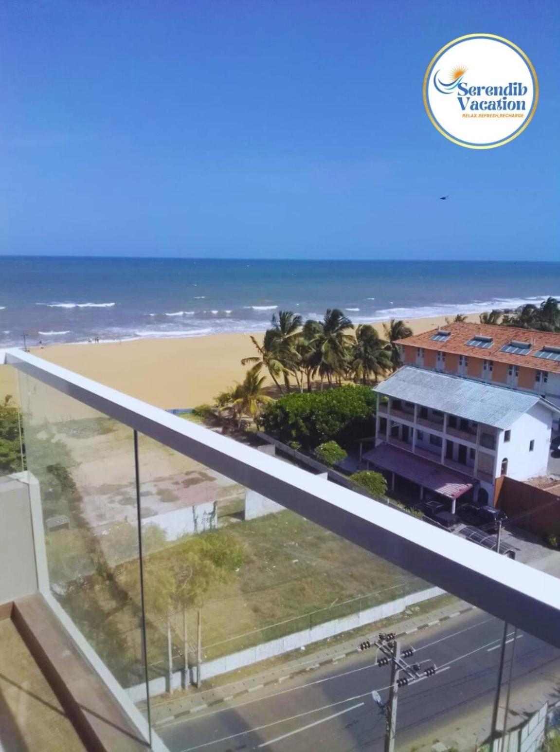 Negombo Ocean Breeze - Bliss On The Beach Luxury Apartments By Serendib Vacation Eksteriør billede